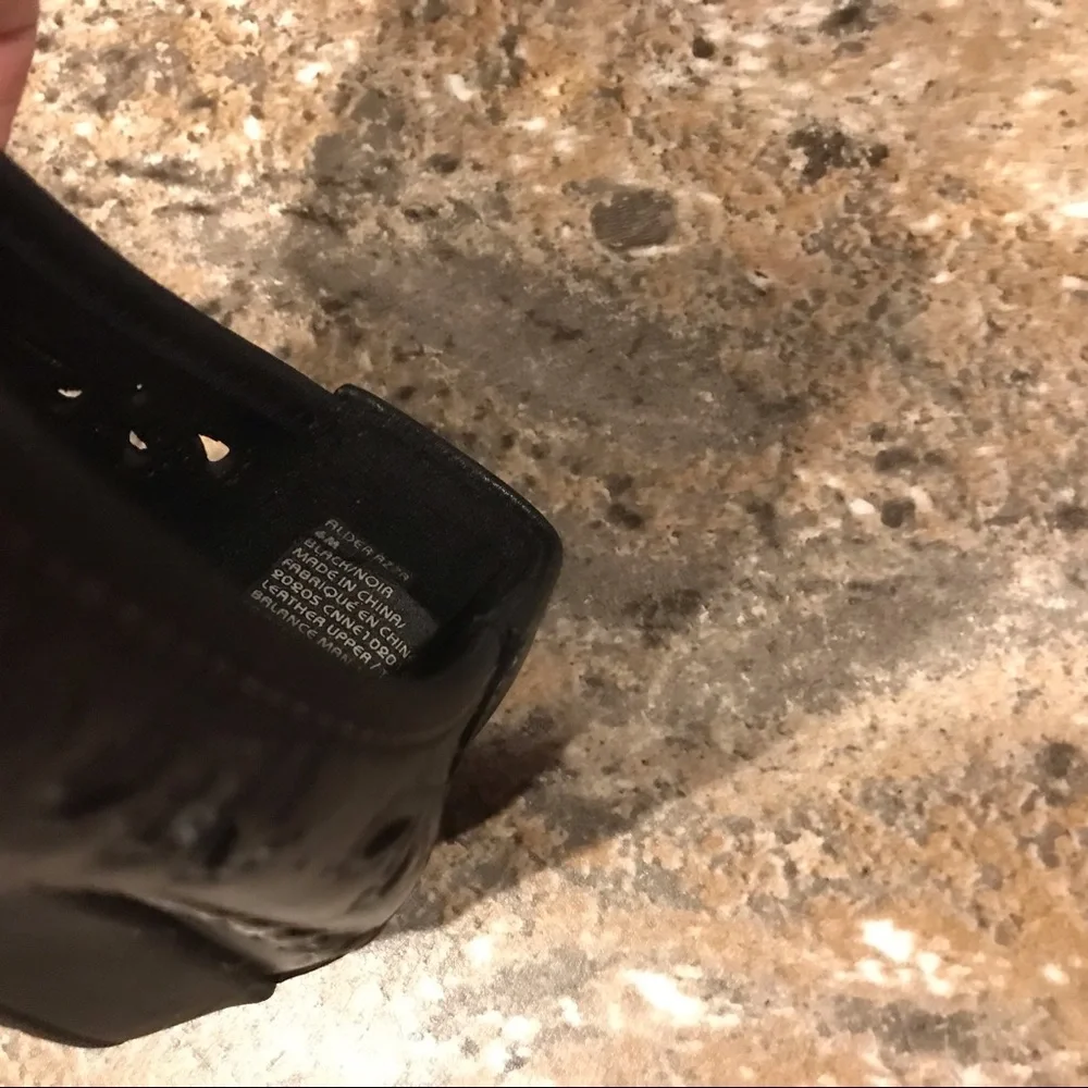 Earth Black Leather Shoes - Picture 9 of 11